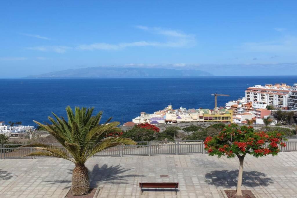 Luxury House With 3 Bedrooms, Sea Wiew And Swimming Pool In A Quiet Residence Puerto de Santiago  Eksteriør billede