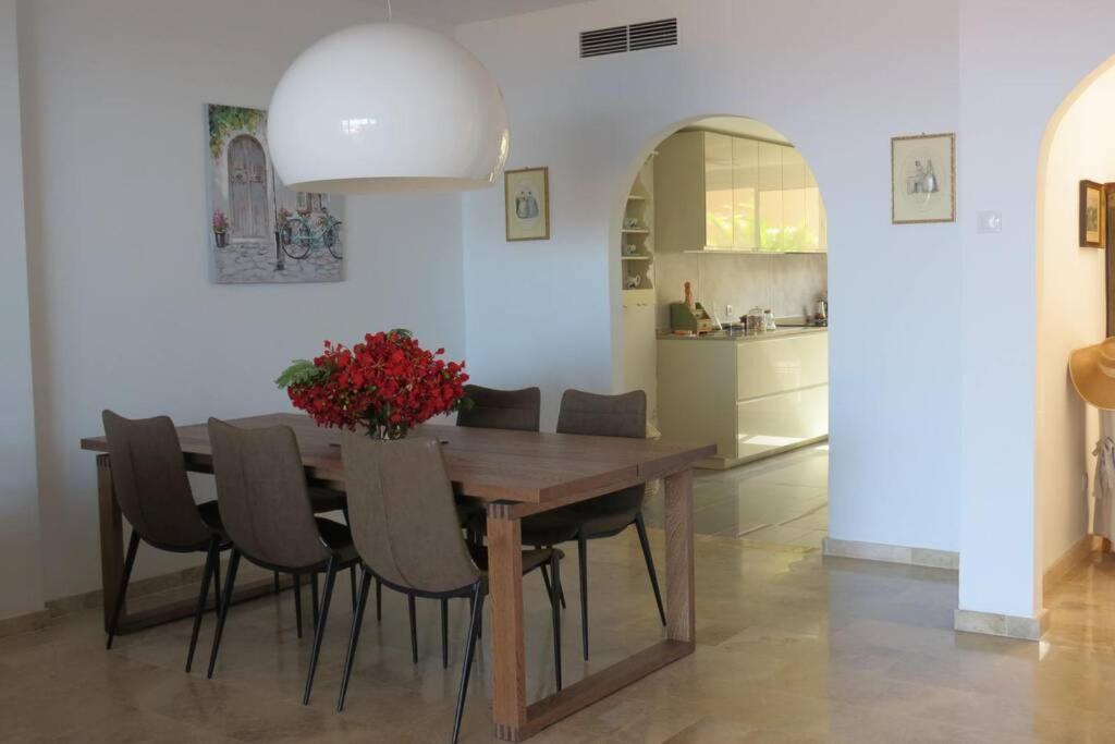 Luxury House With 3 Bedrooms, Sea Wiew And Swimming Pool In A Quiet Residence Puerto de Santiago  Eksteriør billede